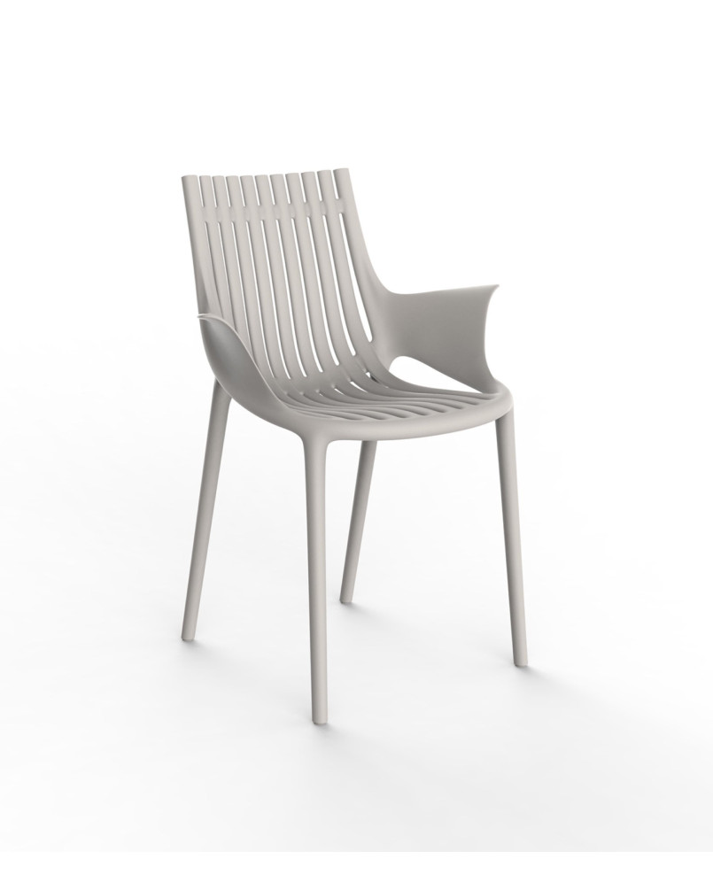 Chaise avec accoudoir...